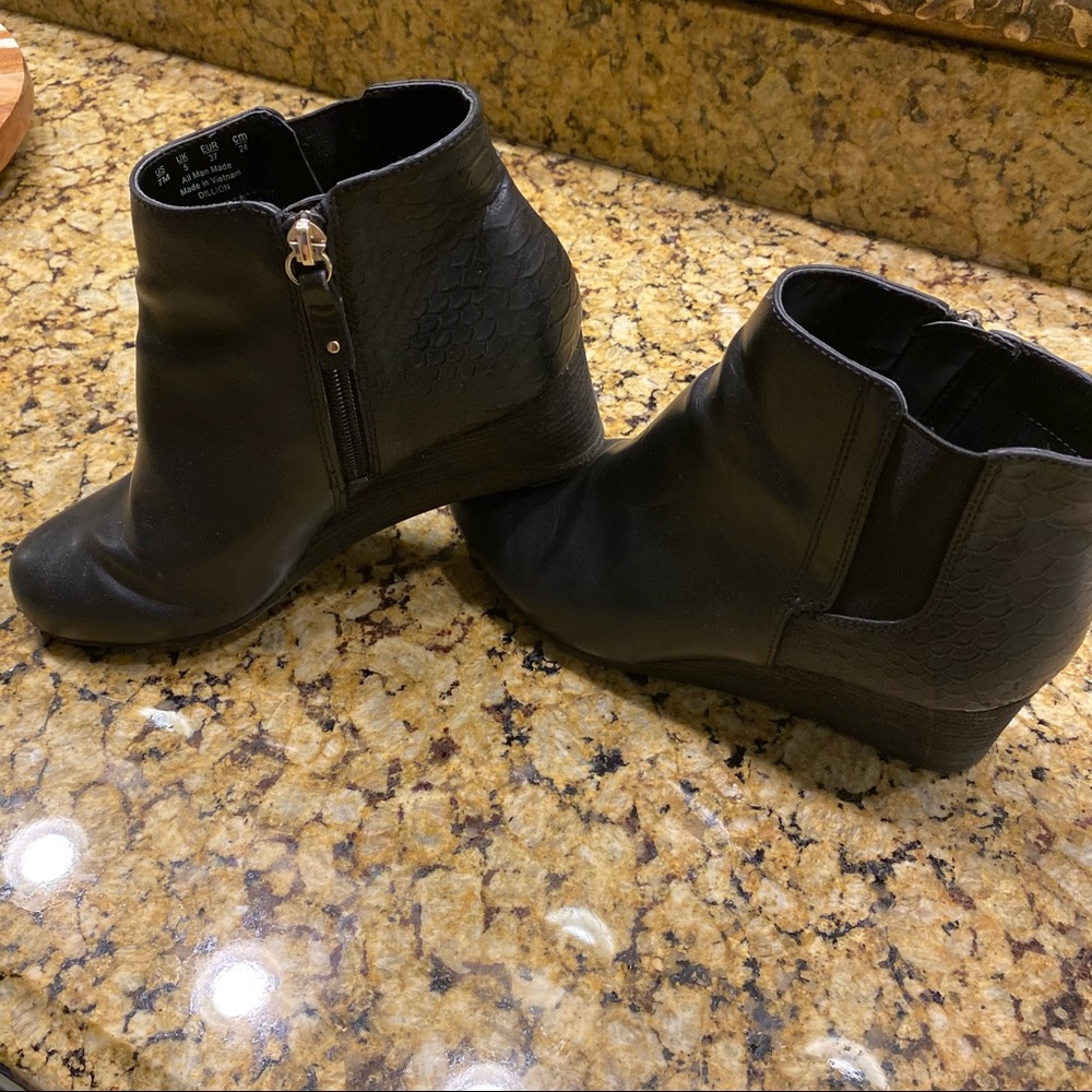 Dr Scholls booties